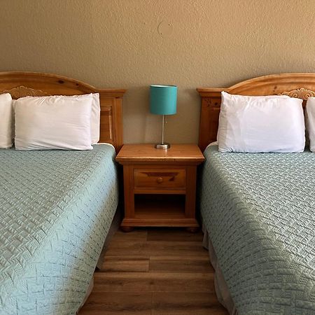 Sunset Inn And Suites Фредериксбург Екстериор снимка