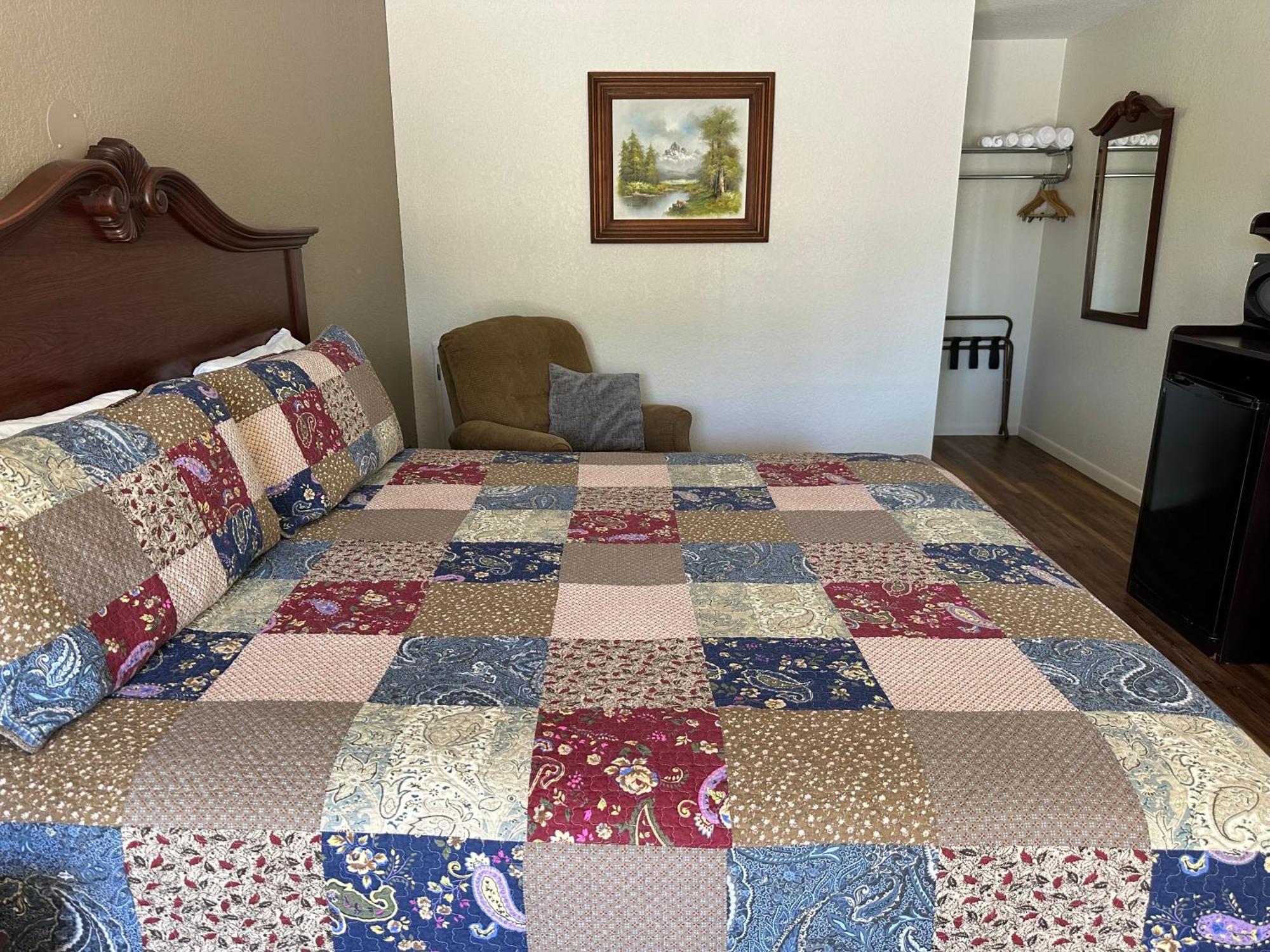 Sunset Inn And Suites Фредериксбург Екстериор снимка