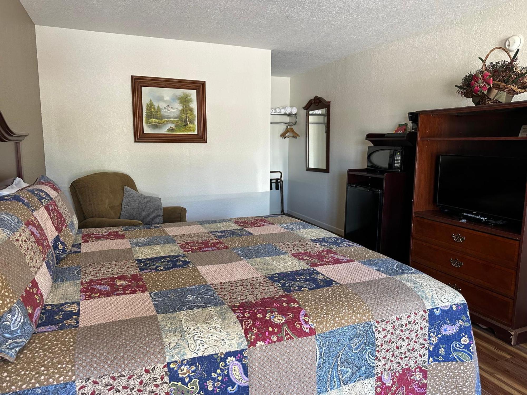 Sunset Inn And Suites Фредериксбург Екстериор снимка