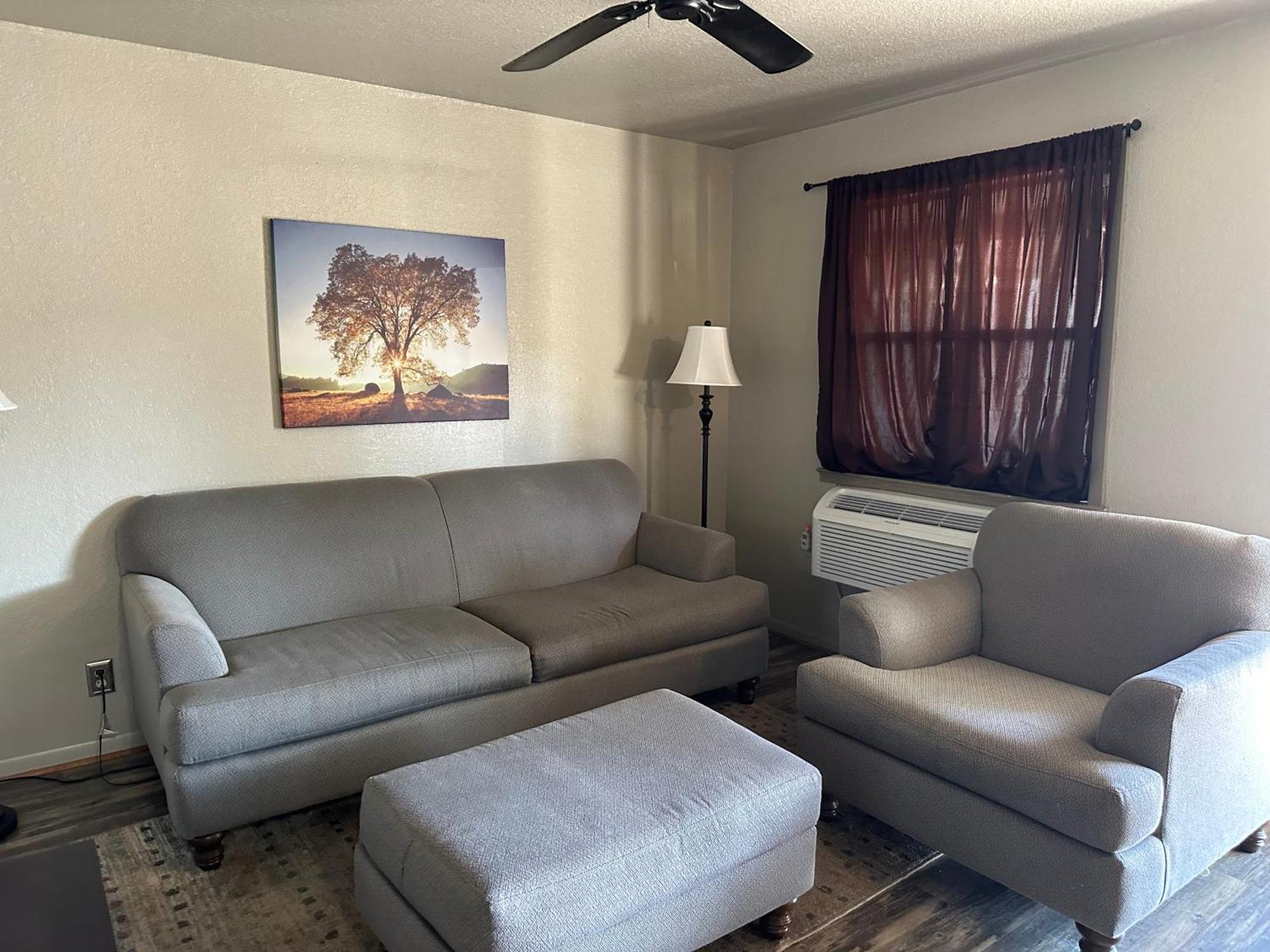 Sunset Inn And Suites Фредериксбург Екстериор снимка