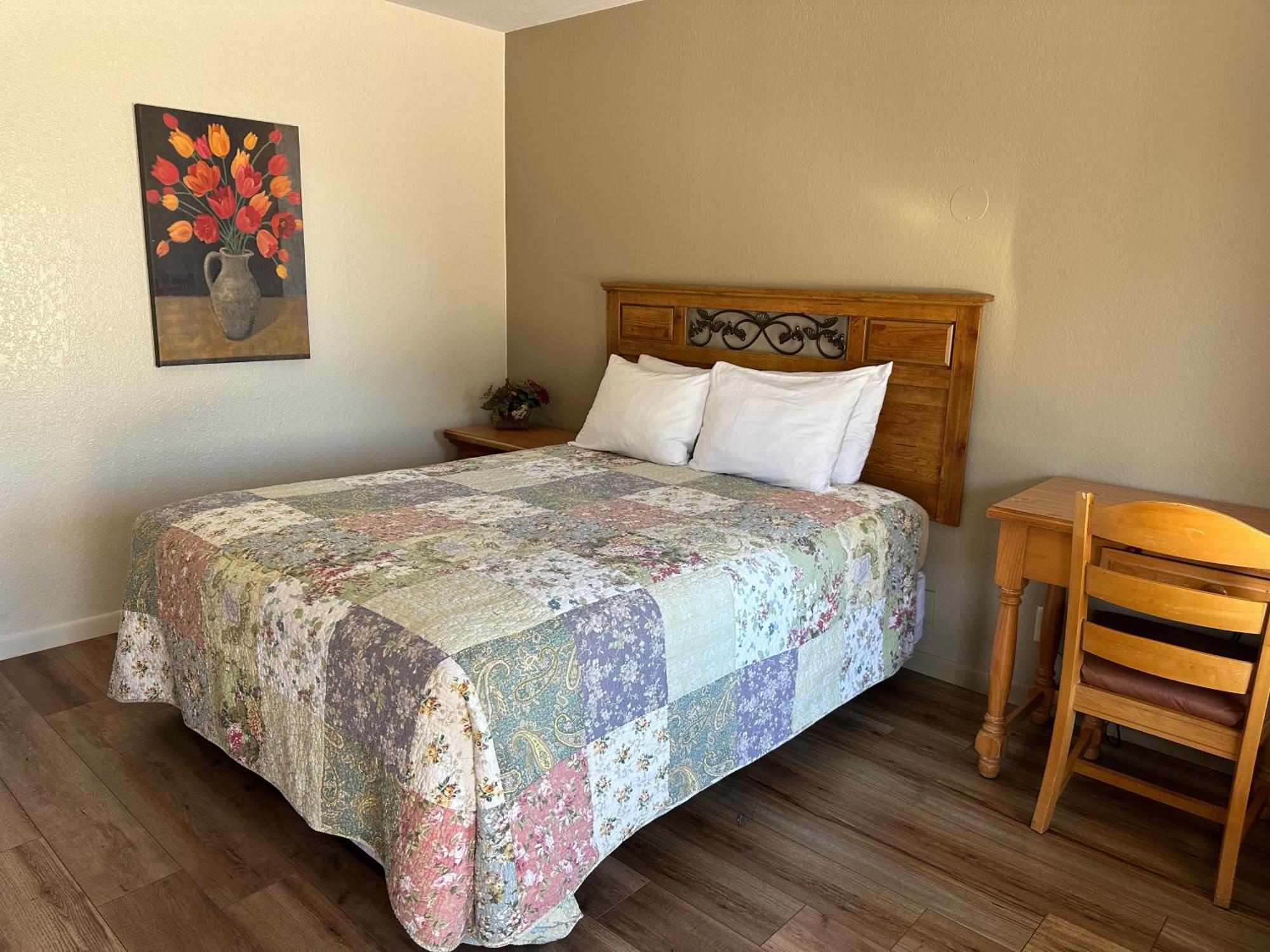 Sunset Inn And Suites Фредериксбург Екстериор снимка